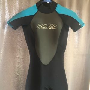 Ron Jon brand wet suit